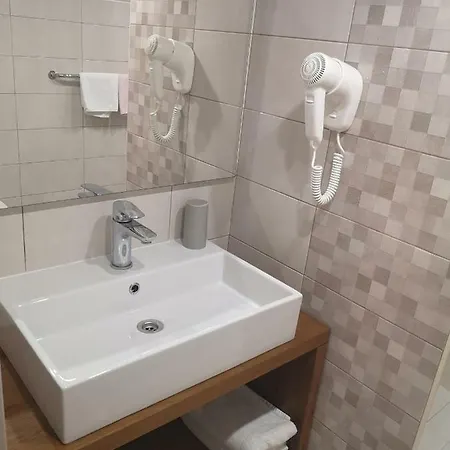 Vukusic 3* Rab Town