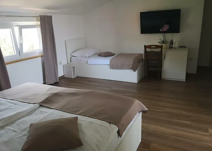 住宿加早餐酒店 Vukusic 3*