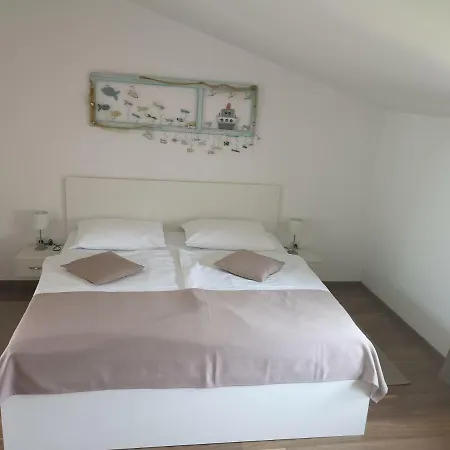 Vukusic 3*